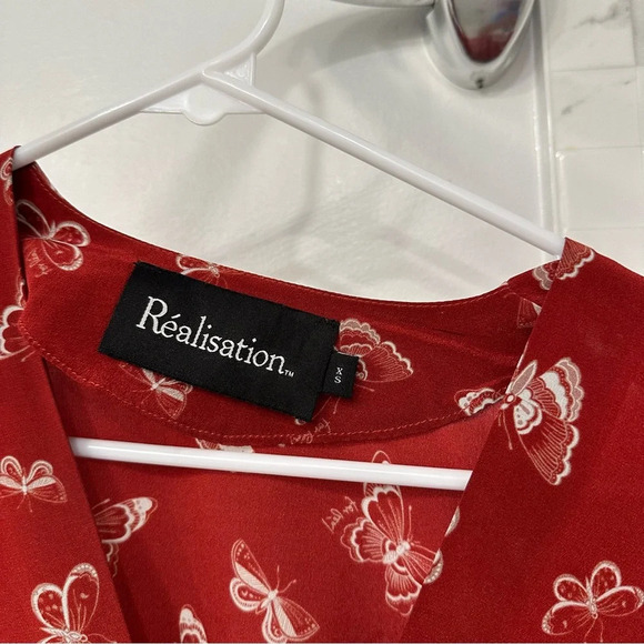 Realisation Par Kaia Top Red Butterfly Size XS - Picture 8 of 12
